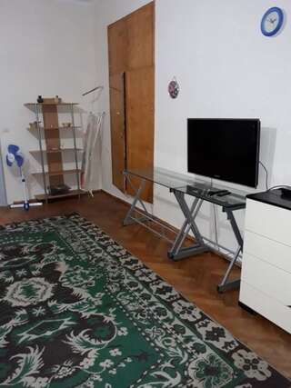 Апарт-отели Gest House 333 Тбилиси Апартаменты с 1 спальней-16